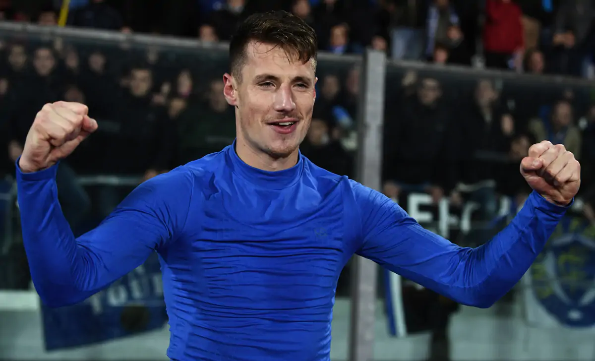 Raiola su Pinamonti: «Quando è arrivato il Genoa era felicissimo. Speriamo possa migliorare i suoi numeri» 26 Pinamonti 1