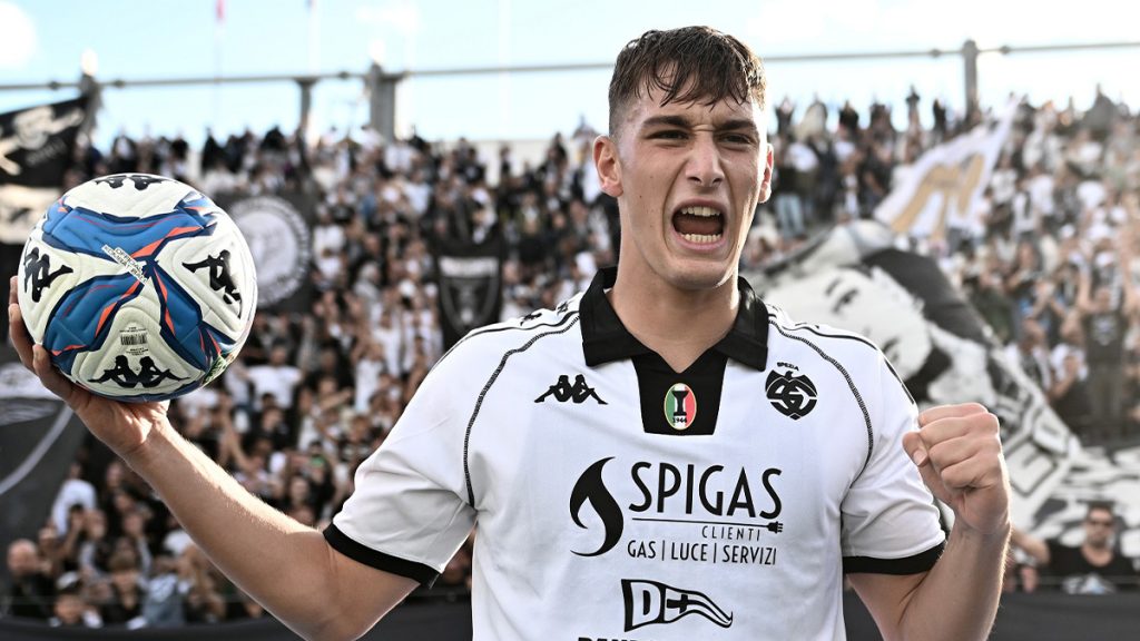 Pio Esposito non si ferma! Quinto gol stagionale per il talento dell’Inter in prestito allo Spezia 1 Pio Esposito