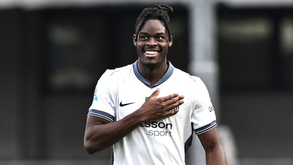 Bisseck si racconta: «Sono felicissimo qui all'Inter, resterò per sempre se sarà la scelta migliore! Ogni volta a San Siro...» 1 Bisseck