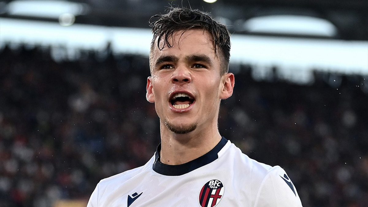 Dallinga e i suoi modelli: «Da Van Persie a Suarez, ma ora c'è Marcus Thuram. De Vrij mi ha impressionato» 26 Dallinga