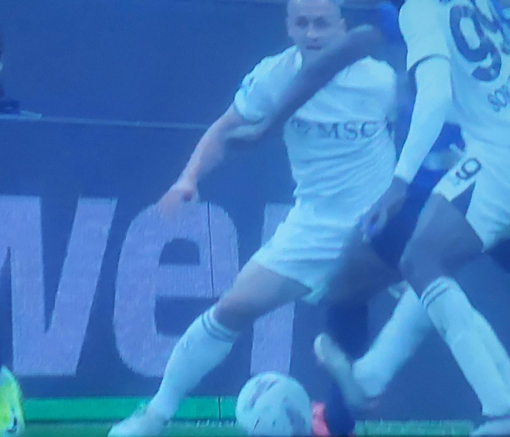 Marelli sul contatto Dumfries Zambo: «Tocco leggero ma c'è. VAR non può intervenire perchè...» 27 WhatsApp Image 2024 11 10 at 22.37.25