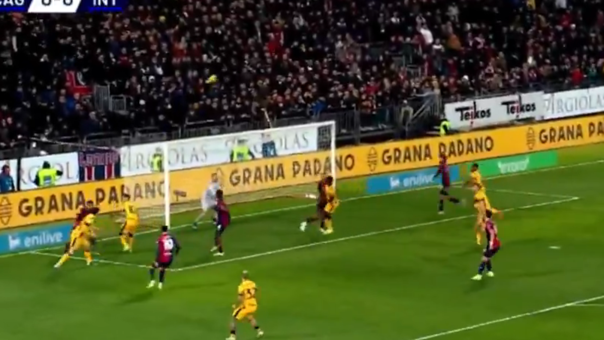 Gol Bastoni, il difensore sblocca il match dell'Unipol Domus! Bellissimo pallonetto di testa - VIDEO 26 Immagine 2024 12 28 191835 e1735410231863