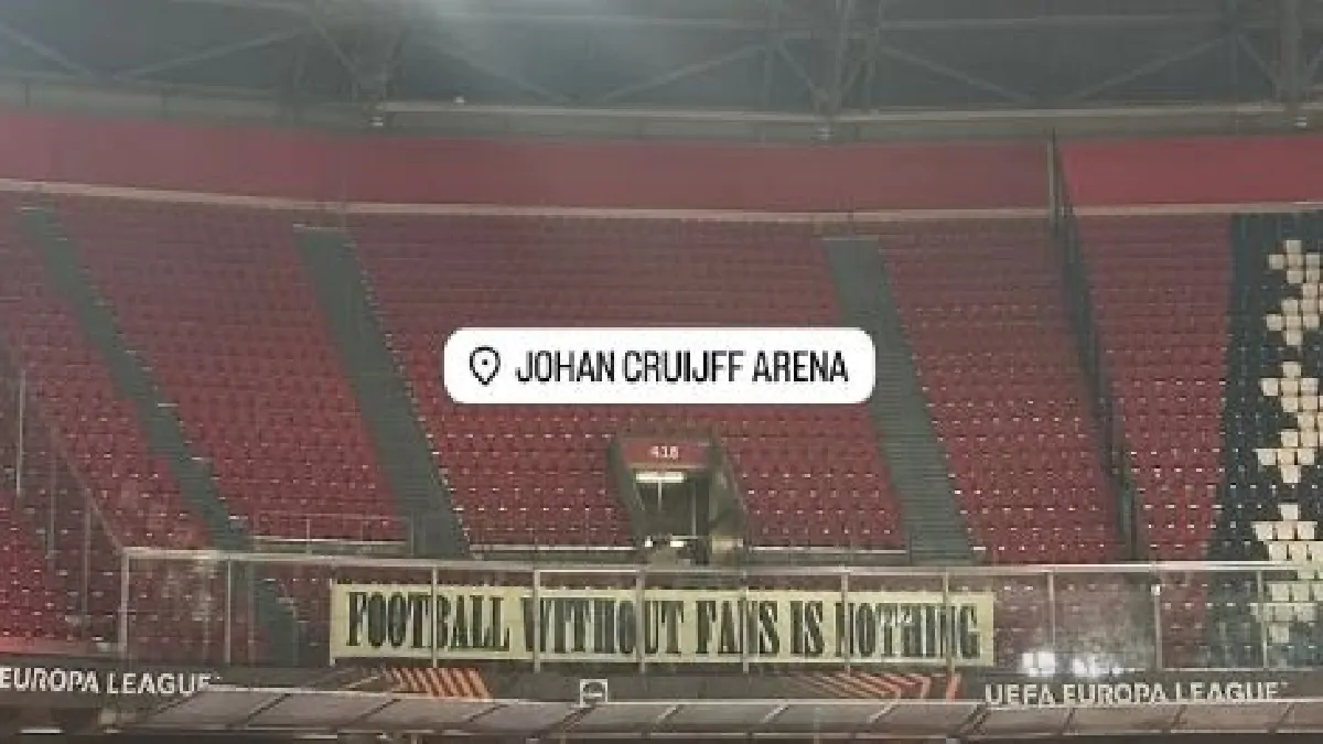 Ajax Lazio, bellissimo gesto dei fan olandesi: lo striscione per gli ultras capitolini - FOTO 26 johan crijff arena 1