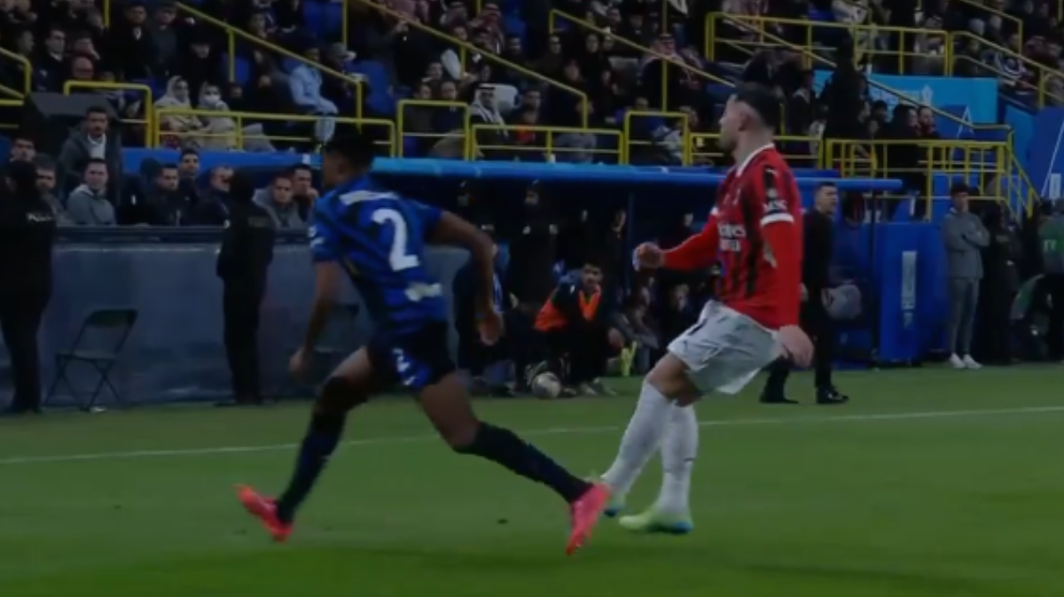 Inter Milan, scintille Dumfries-Theo! Il francese entra cosi sull'esterno nerazzurro - FOTO 25 Immagine 2025 01 06 204454 e1736192753915