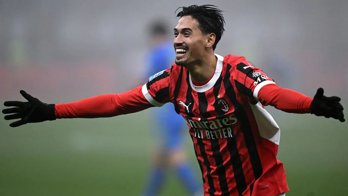 Conferenza stampa Reijnders pre Inter Milan, Supercoppa Italiana: «Opportunità per vincere il mio primo trofeo qui e per cambiare le cose. Vi racconto l'incontro con Pioli» 26 Reijnders