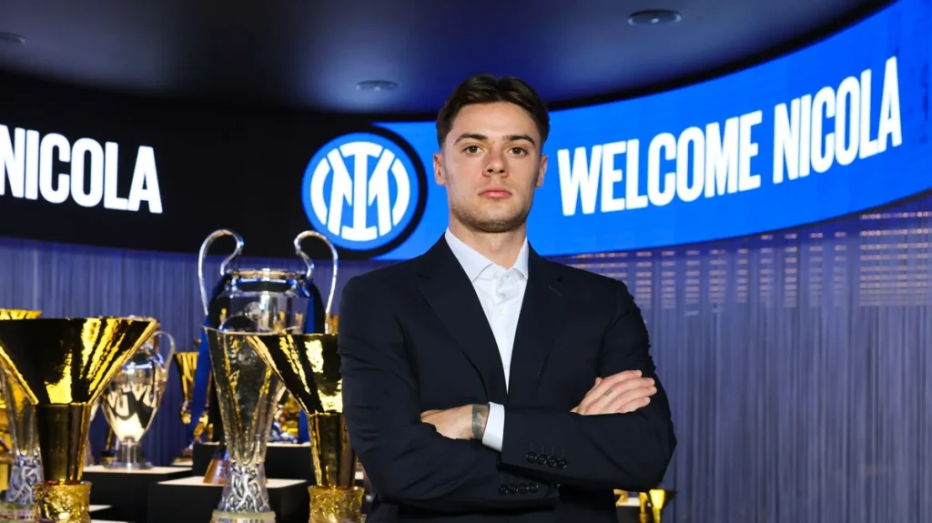 FC Internazionale Unveil New Signing Nicola Zalewski