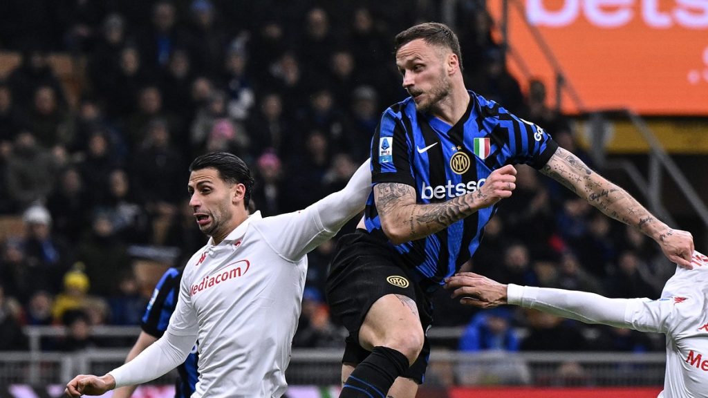 Inter Fiorentina 2-1: Arnautovic regala la vittoria ai nerazzurri! Ora il Napoli è a -1 1 Image Photo843815 e1739221985907