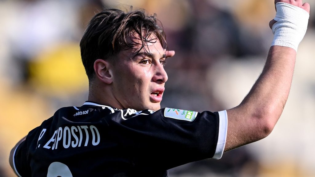 Spezia Catanzaro 2-1, Pio Esposito vola in finale di playoff sognando la promozione in Serie A: l'attaccante dell'Inter decisivo all'andata e al ritorno! 1 Pio Esposito