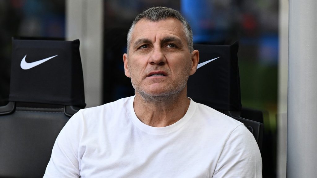 Vieri su Pio Esposito: «Mi sembra sulla strada giusta, sul paragone con me rispondo così... Mercato? Oggi Ronaldo costerebbe 500 milioni!» 1 Vieri