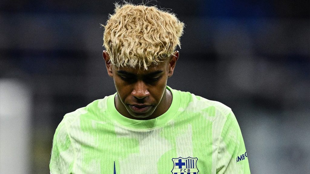 Yamal dopo Bruges Barcellona: «Gol alla Messi? Lui ne ha fatti mille così, io cerco solo la mia strada» 1 yamal