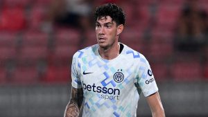 Calciomercato Inter, Bastoni apre totalmente al Barcellona: dialoghi in corso tra le parti. E i nerazzurri…