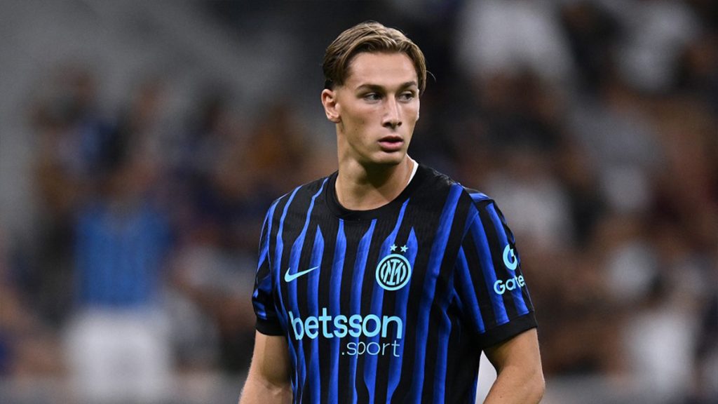 Pio Esposito Inter, la crescita del centravanti classe '05 è sbalorditiva: le ultime sull'attaccante nerazzurro 1 Pio Esposito Inter Udinese