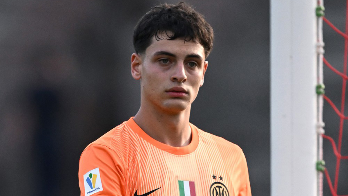 Inter Fiorentina, nuovi volti tra i convocati. Chi è il portiere che sostituirà l’assente Josep Martìnez Inter Fiorentina, nuovi volti tra i convocati. Chi è il portiere che sostituirà l’assente Josep Martìnez
