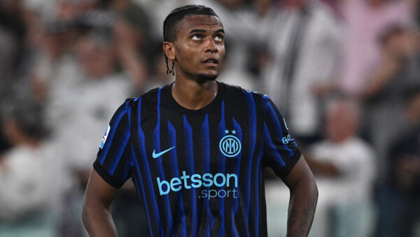Akanji Juve Inter