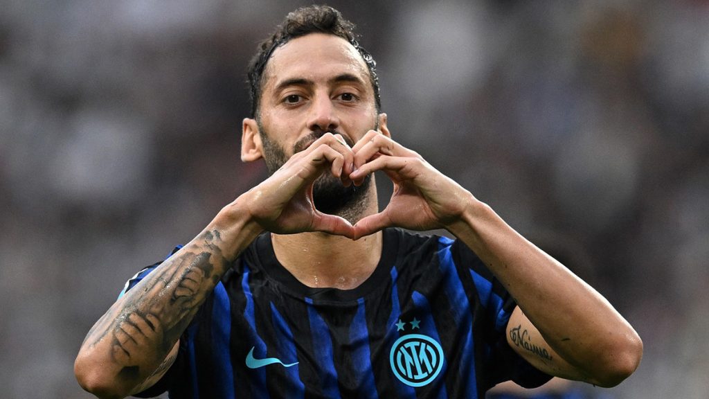 Calhanoglu Juve Inter