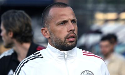 Heitinga Como Ajax 2