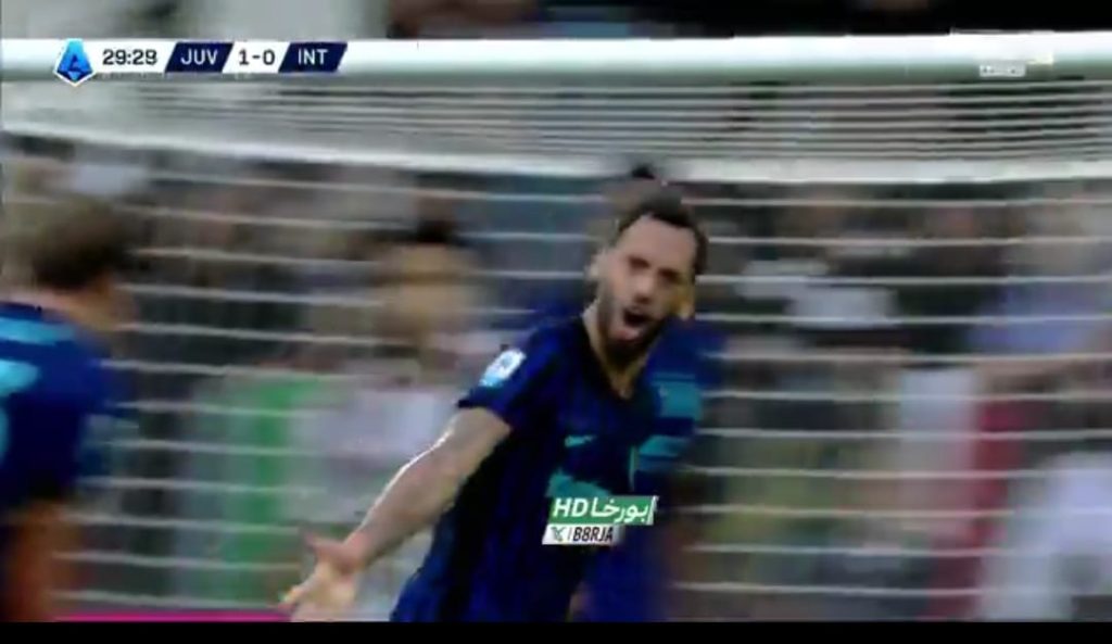 Gol Çalhanoğlu: Inter pareggia contro la Juventus con un grande tiro da fuori area - VIDEO 1 Gol calhanoglu