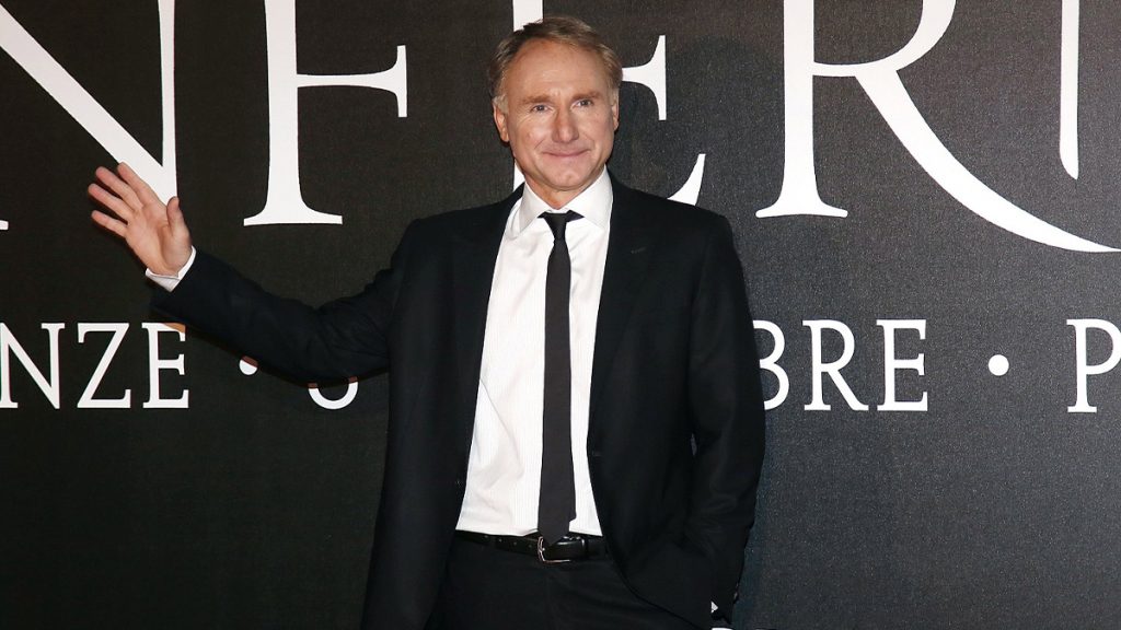 Dan Brown convinto: «Nuovo stadio? Ecco come lo accetteranno i tifosi. Vi svelo come nasce la mia passione per l'Inter» 1 Dan Brown