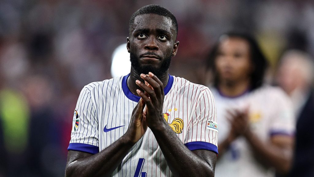 Upamecano Inter, aumenta la concorrenza per il colpo a zero: anche il Bayern Monaco prova a trattenerlo 1 Upamecano