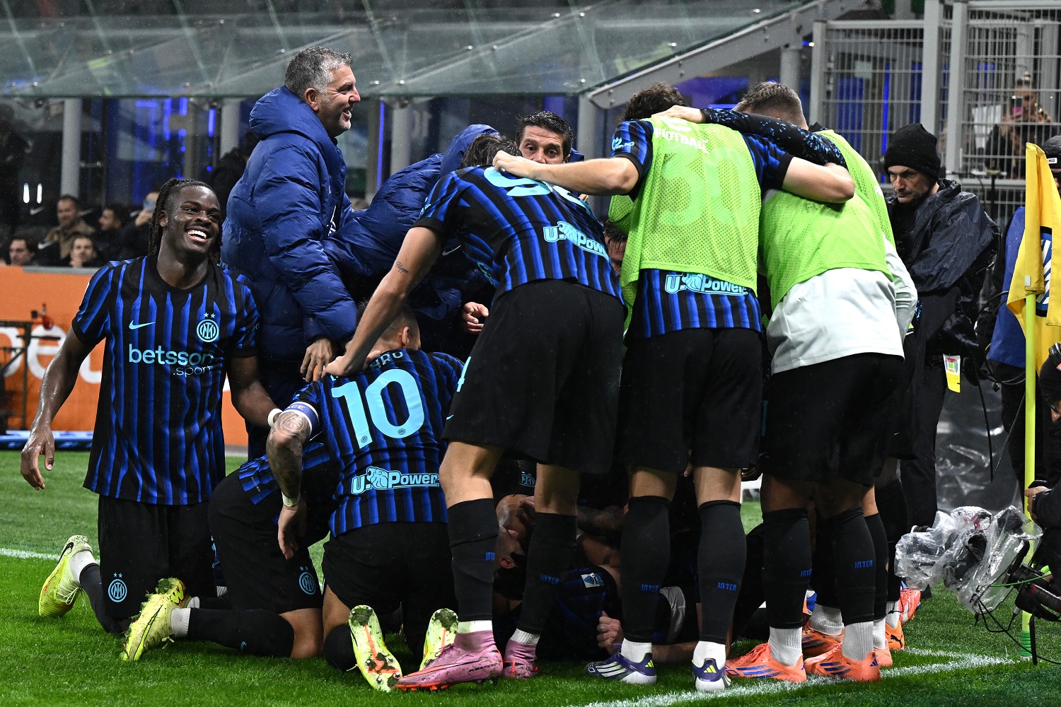 pagelle inter fiorentina calhanoglu trascina i nerazzurri alla vittoria con una doppietta super sucic da Internews24.com pagelle inter fiorentina calhanoglu trascina i nerazzurri alla vittoria con una doppietta super sucic