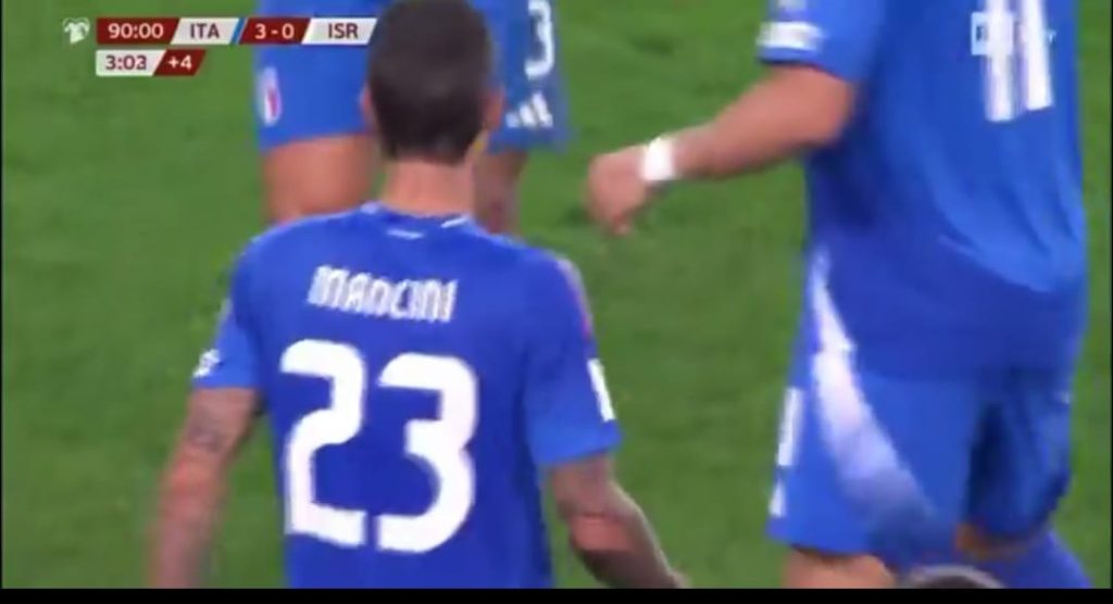 Gol Mancini Italia Israele 3-0, il difensore giallorosso chiude i conti ad Udine! La deviazione aerea chiude il match 1 gol mancini israele