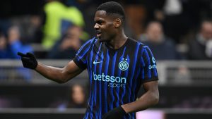 Lazio Inter, non solo Bonny in vantaggio su Thuram: Sucic avanti su Mkhitaryan