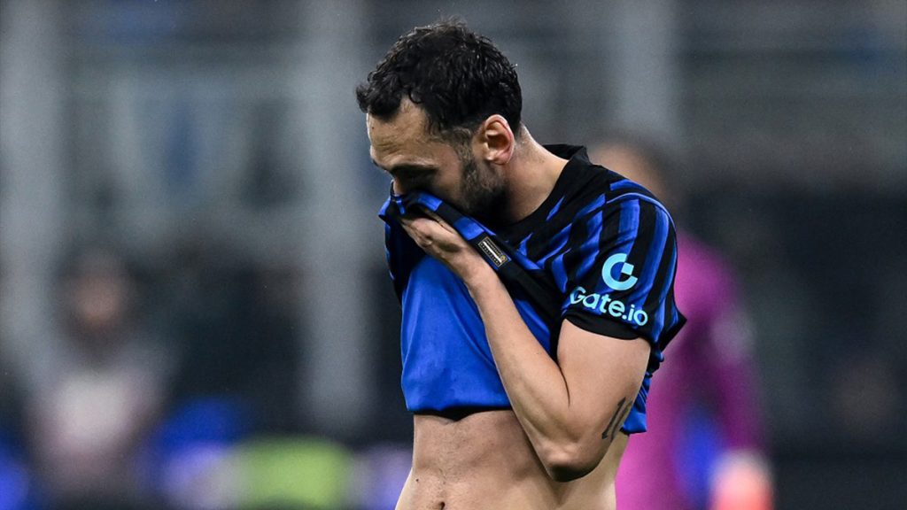 Calhanoglu Inter, continua il momento negativo dopo il derby: inizia a preoccupare una cosa 1 Calhanoglu Inter Milan 1