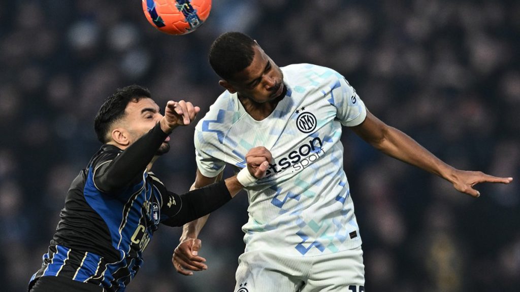 Diouf, la metamorfosi in esterno per risolvere l'emergenza sulla destra: il confronto con Luis Henrique è impietoso! 1 Diouf Leris