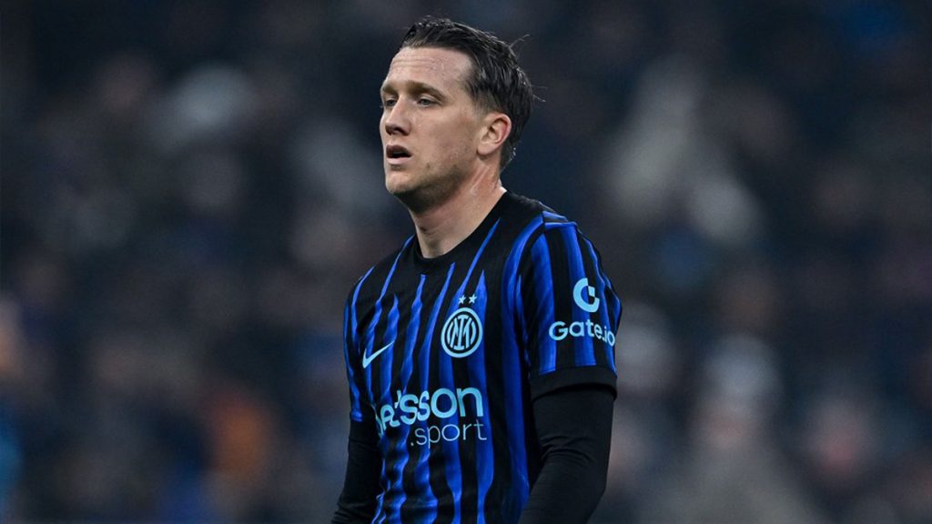 Zielinski sui social dopo la doccia fredda: «Sconfitta amara, ma non molliamo. Testa subito alla partita di domenica» 1 Zielinski Inter Lazio