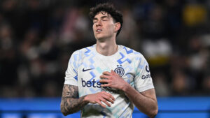 Calciomercato Inter, Bastoni fortemente tentato dal Barcellona ma Marotta avvisa i catalani: lo scenario