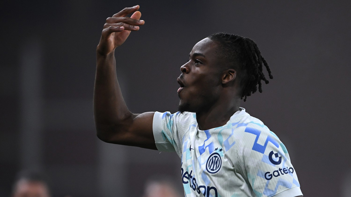 Bisseck a Sky: «Contento per il gol, ma la cosa più importante è la vittoria» 26 Bisseck Genoa Inter