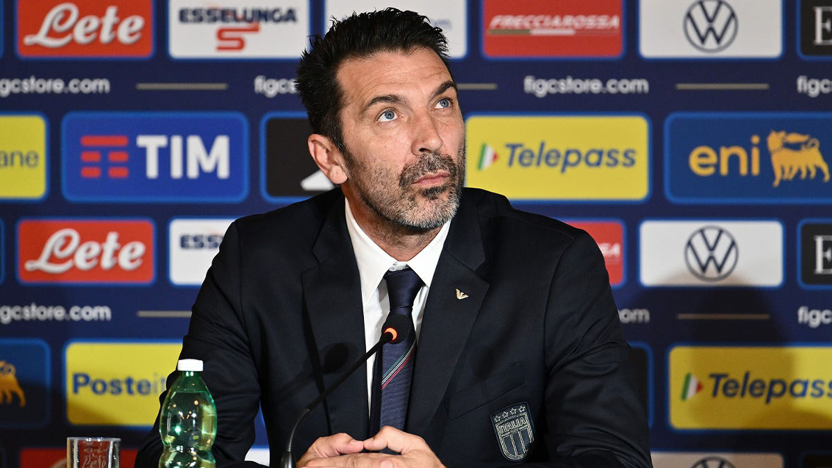 Buffon incorona Pio Esposito: «Lui una delle note più liete del nostro calcio, mi ricorda Toni. Ecco in cosa mi ha impressionato»