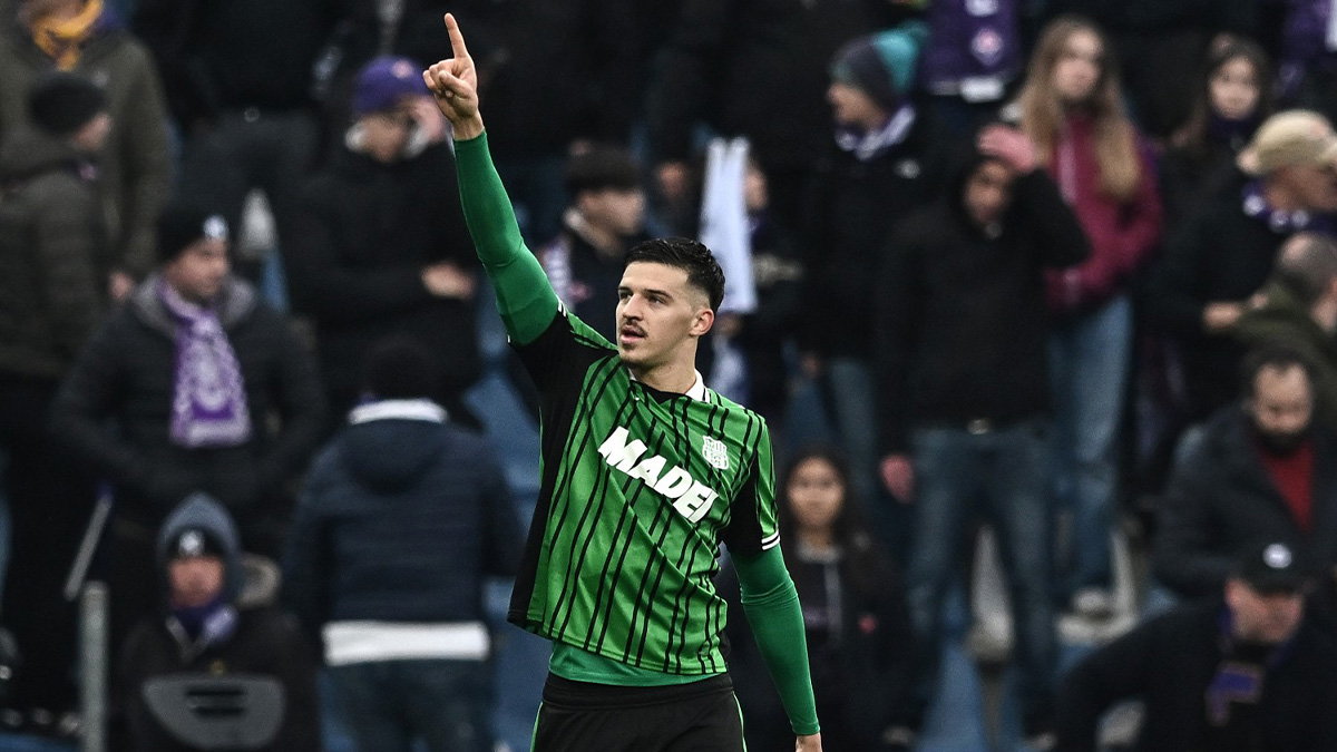 Calciomercato Inter, asse caldo con la Juve: è Frattesi la chiave per Muharemovic! Occhio alle insidie dalla Premier League 26 Muharemovic Sassuolo Fiorentina