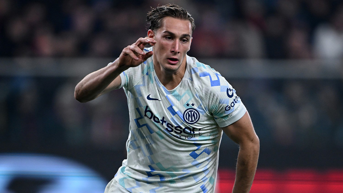 Pio Esposito alla Rai: «Ecco cosa ho pensato al momento dell'assist per Lautaro. Sulla Nazionale rispondo così» 26 Pio Esposito Genoa Inter