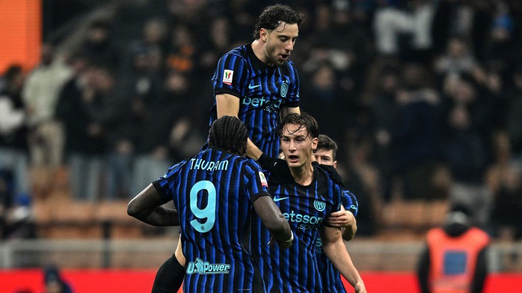 Esultanza gol Pio Esposito Inter Venezia
