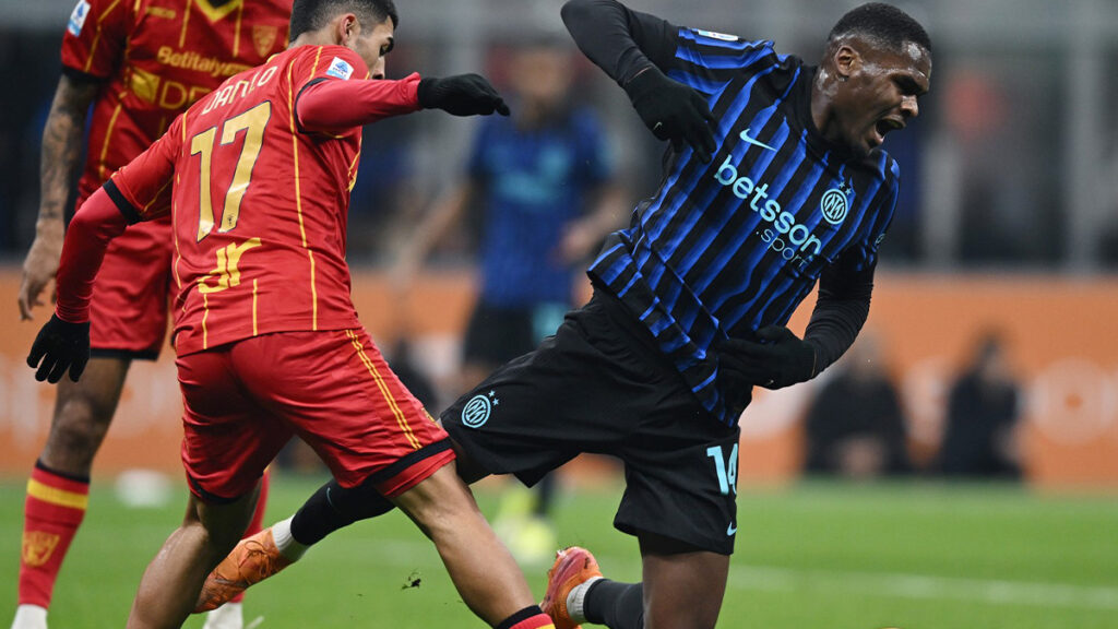 Moviola Inter Lecce, Marelli parla così del rigore revocato ai nerazzurri: «Ecco la ricostruzione dell'episodio» 1 Bonny Danilo Veiga