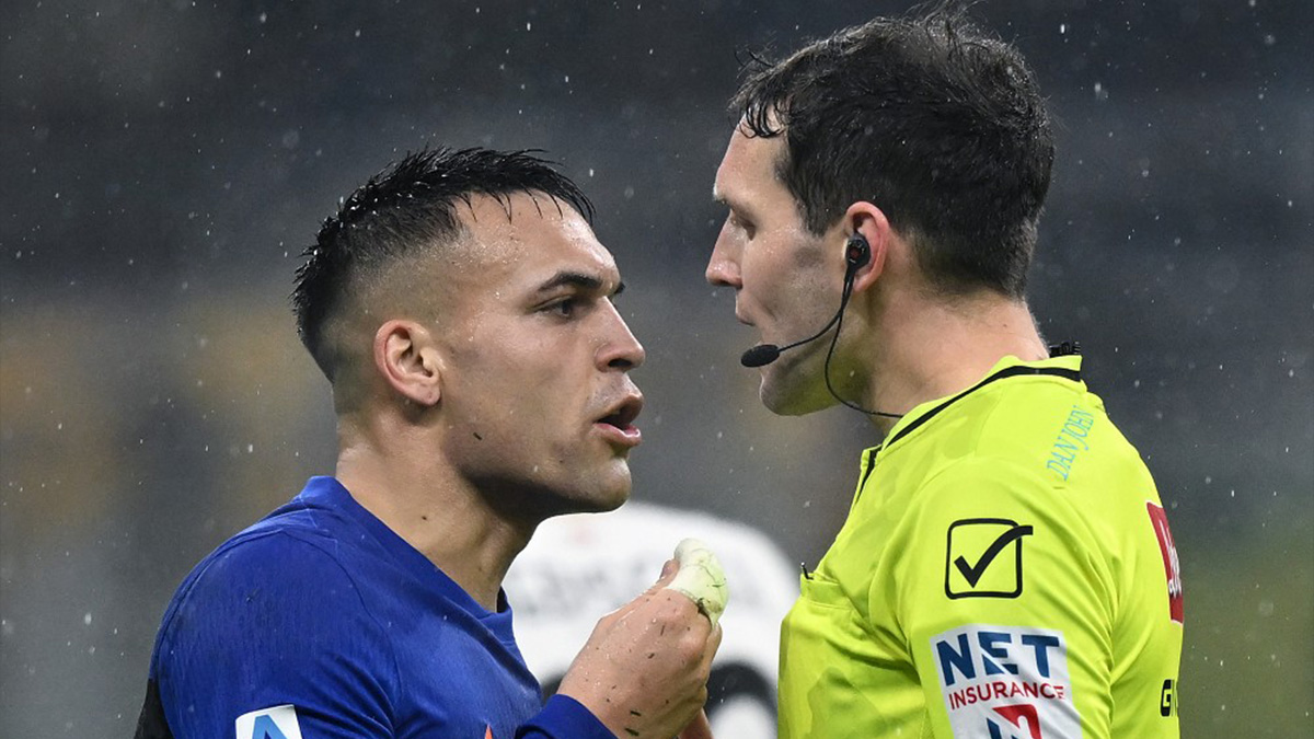 Moviola Inter Pisa: ottima la direzione di Marcenaro, corretto assegnare il rigore ai nerazzurri. Il giudizio Moviola Inter Pisa: ottima la direzione di Marcenaro, corretto assegnare il rigore ai nerazzurri. Il giudizio