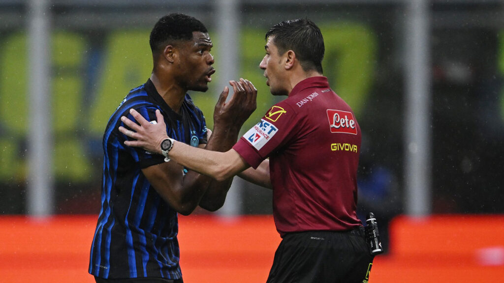 Inter Atalanta, anche Pistocchi commenta il gol di Krstovic: «Irregolare, poi grottesco il rigore non concesso su Frattesi. Al VAR...» 1 Dumfries Manganiello