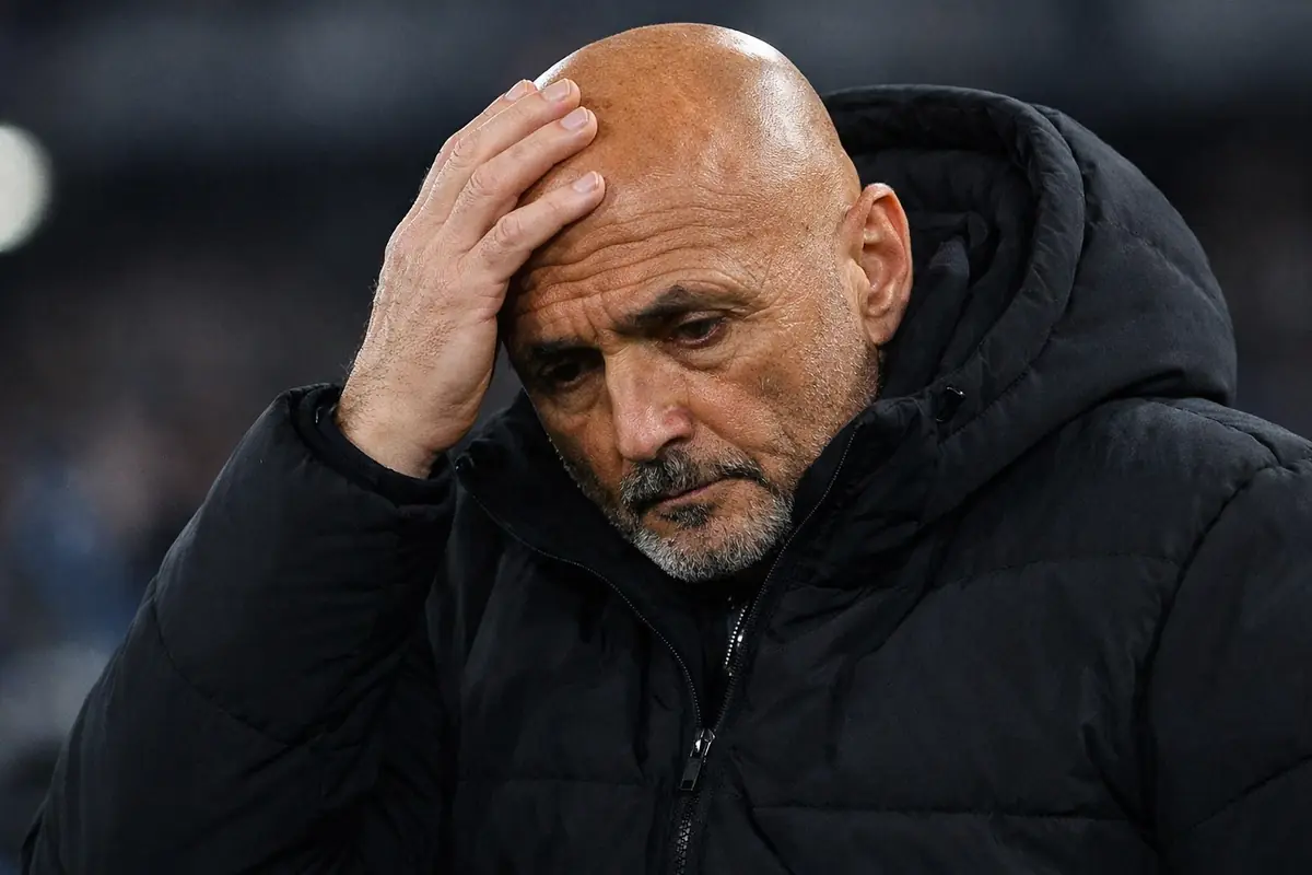 Trattativa completamente ferma: salta il primo acquisto a parametro zero della Juve 26 Spalletti preoccupato con la mano in testa