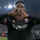 L'esultanza di Jhon Lucumi con la maglia del Bologna dopo un gol
