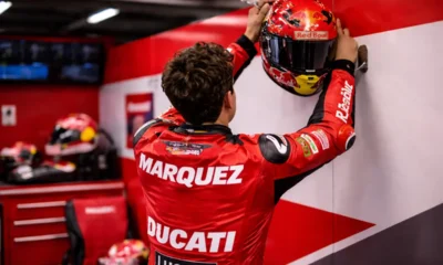 Marc Marquez appende il casco al chiodo, immagine creata con intelligenza artificiale