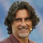 Marco Bucciantini, giornalisti, inquadrato sorridente