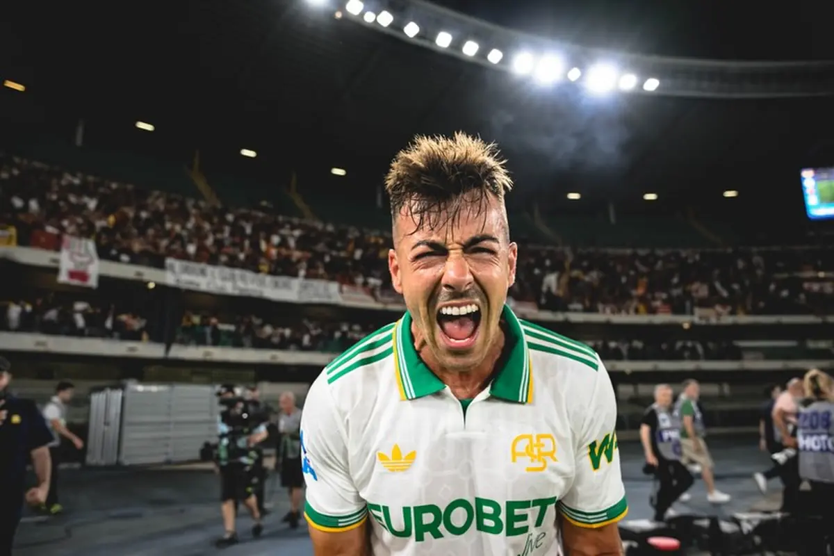 El Shaarawy esulta dopo il gol al verona