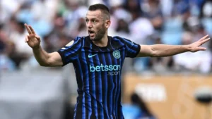 De Vrij e il no al Feyenoord: la moglie blocca il trasferimento in Olanda