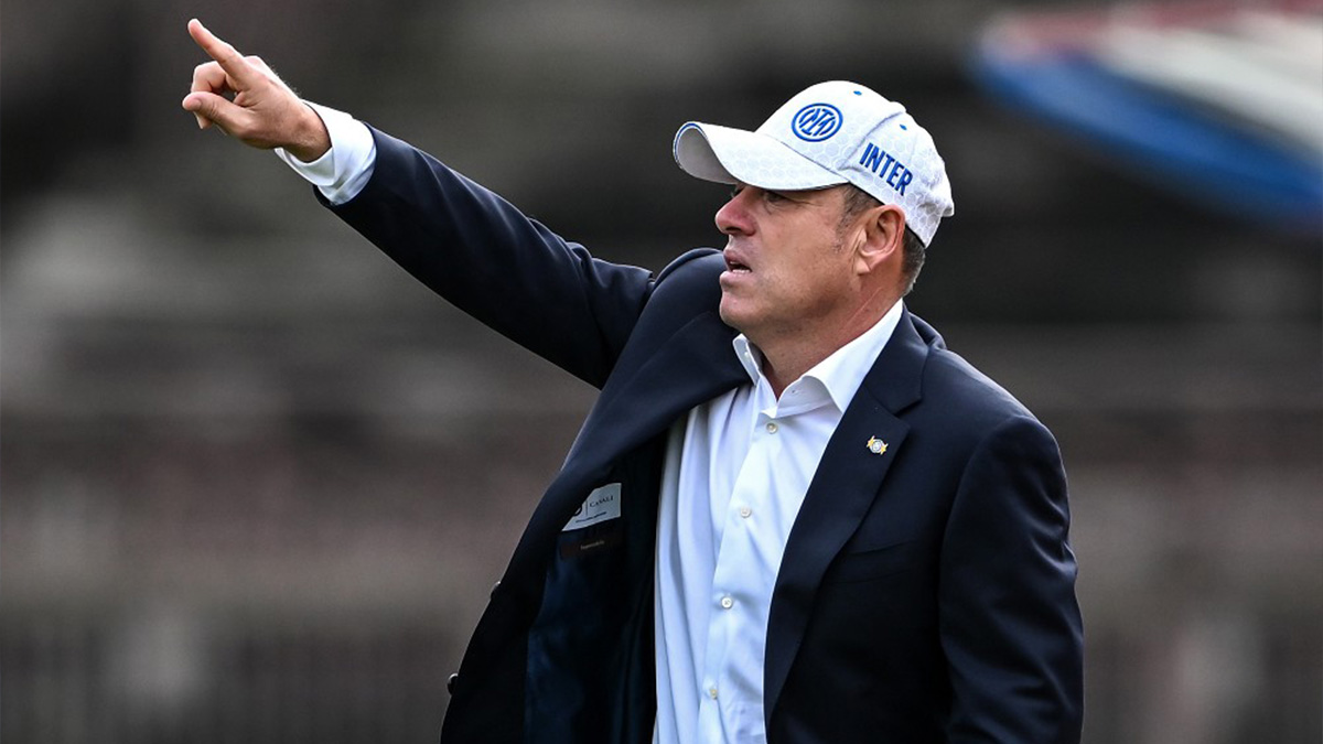 Piovani applaude le sue ragazze dopo il pareggio contro la Juve: «Prestazione di carattere e qualità» 26 Piovani Inter Women Juve
