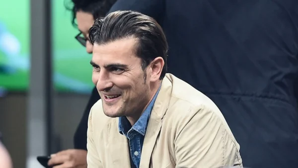 Nicola Ventola, ex giocatore Inter, inquadrato a san Siro sugli spalti