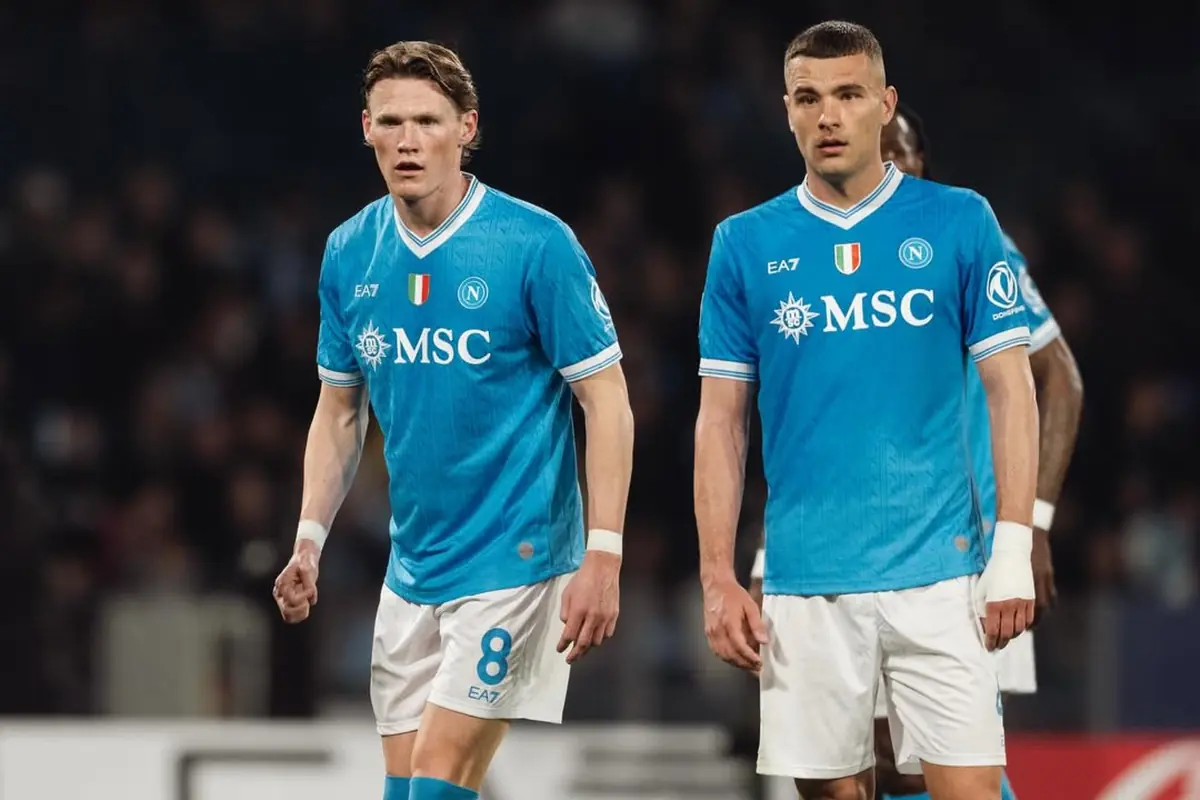 Carlos Augusto via, scambio con il Napoli: Chivu pesca il jolly 27 Buongiorno e McTominay in Napoli-Milan