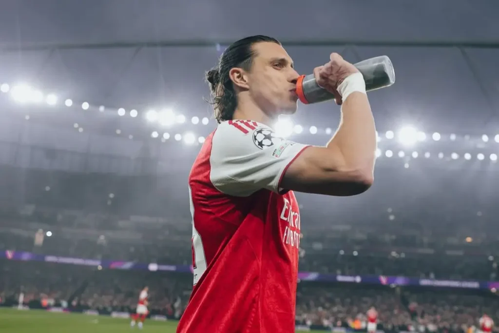Sessanta milioni per Calafiori: il due per uno stuzzica l'Inter 1 Calafiori bene durante Arsenal-Atletico