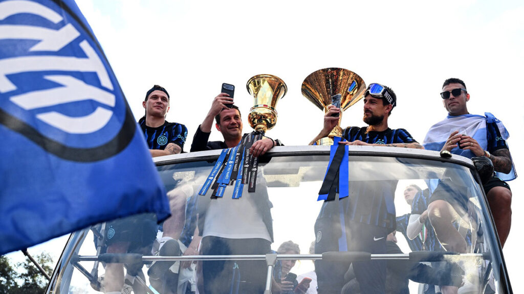 Pullman scoperto scudetto inter