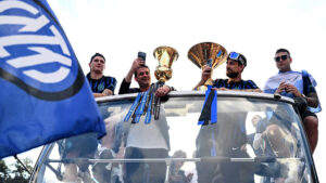 Inter, festa indimenticabile tra le strade di Milano: da San Siro al Duomo, ecco come si è celebrato il doblete nerazzurro!